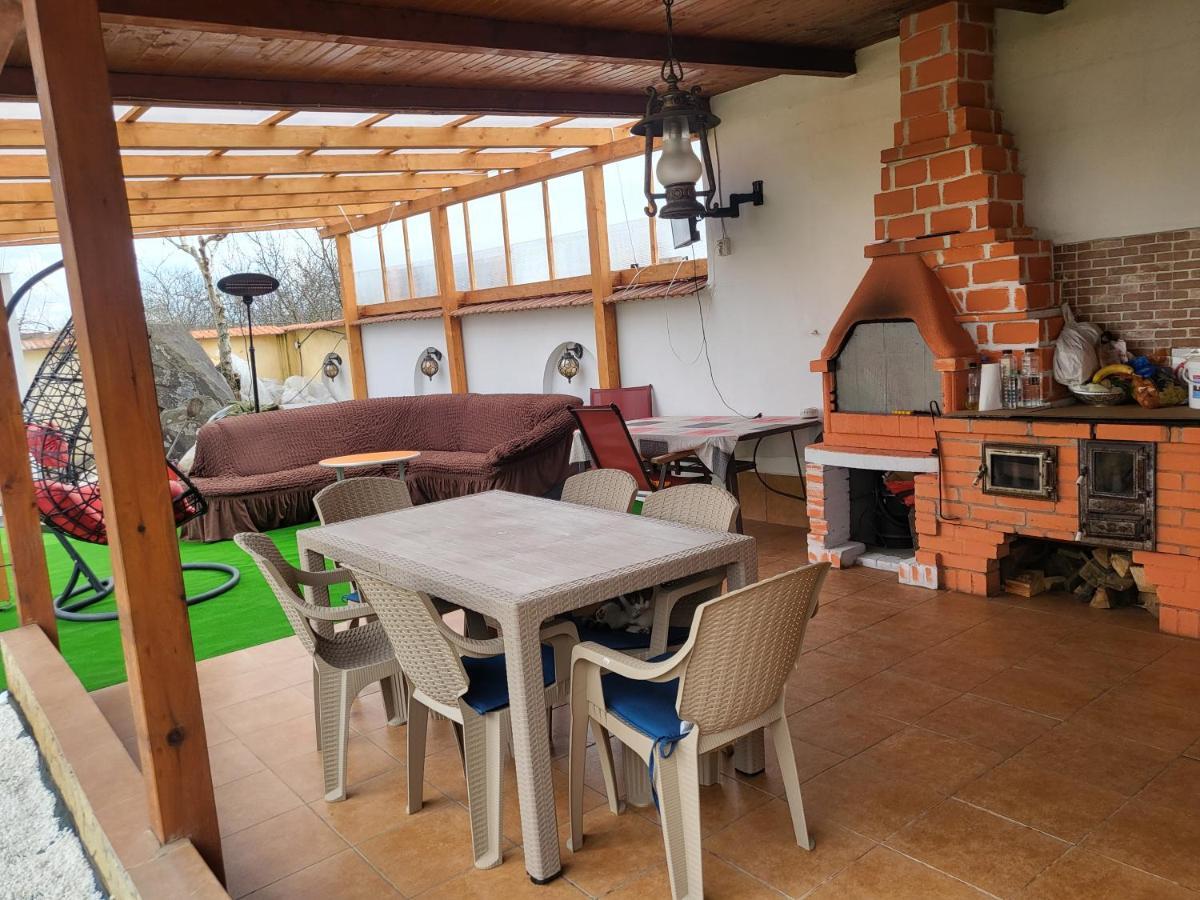 הוילה סאטו מארה Vila Ana Cu Terasa Gratar Si Jacuzzi מראה חיצוני תמונה